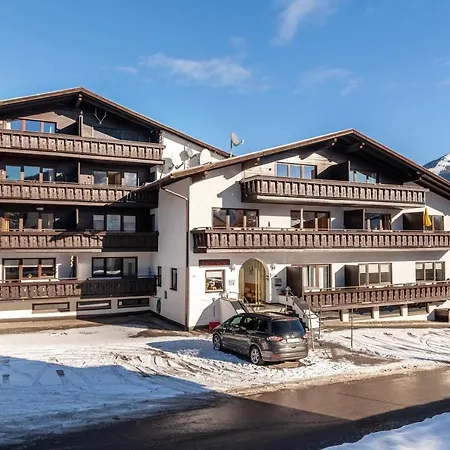 Haus Excelsior 13 Daire Seefeld in Tirol